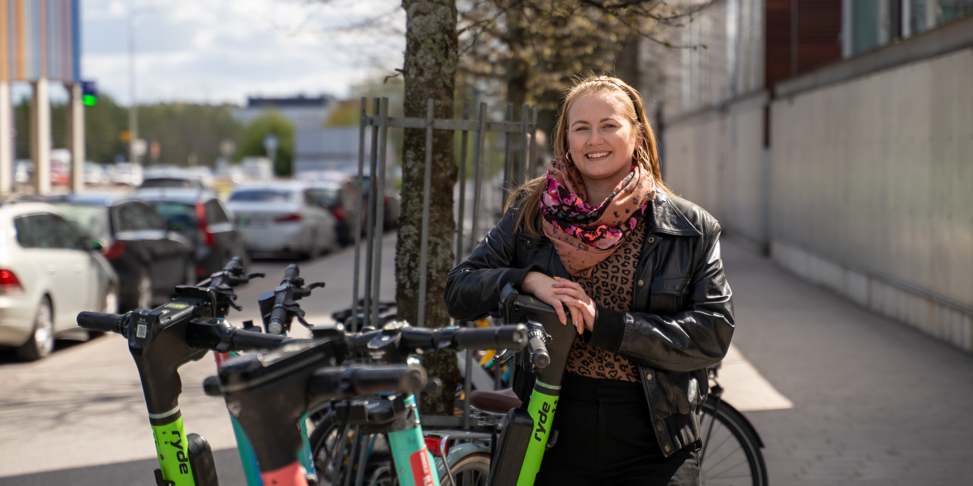 Tiedepuiston kevyen liikenteen pysäköinti uudistuu 