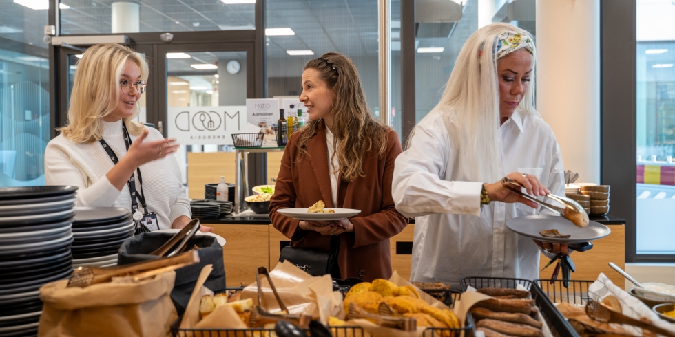 Lounaalla Turun Tiedepuistossa: Itäharjun helmi Mood Energeia 