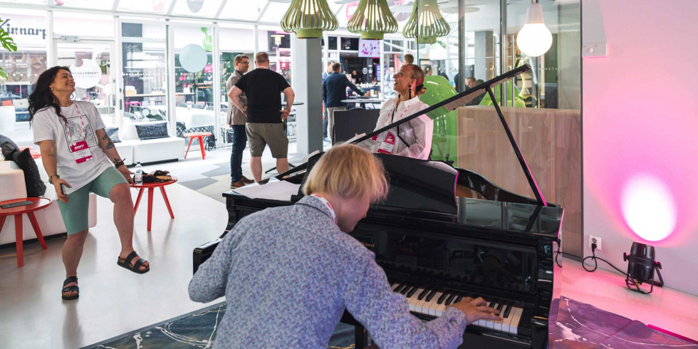 Tervetuloa Teknologiakiinteistöjen toimistolle SHIFTissä